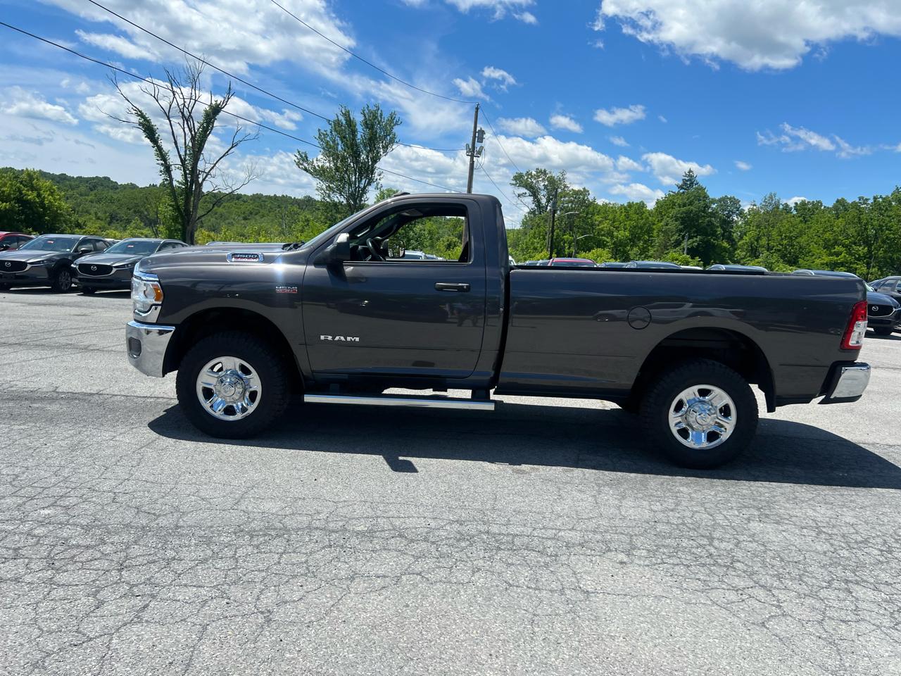 RAM 3500 Tradesman 4x4 Reg Cab 8' Box 2021