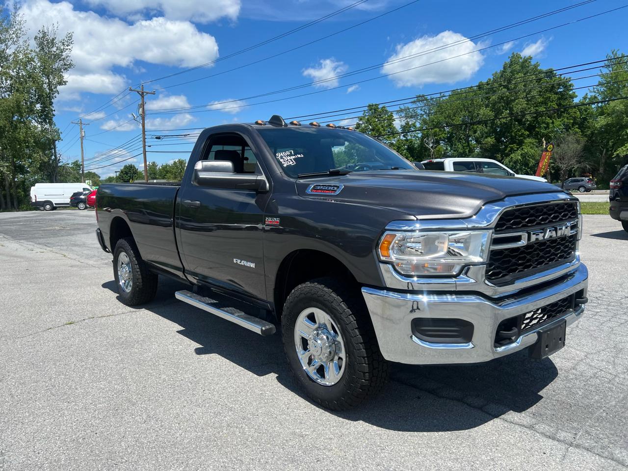 RAM 3500 Tradesman 4x4 Reg Cab 8' Box 2021