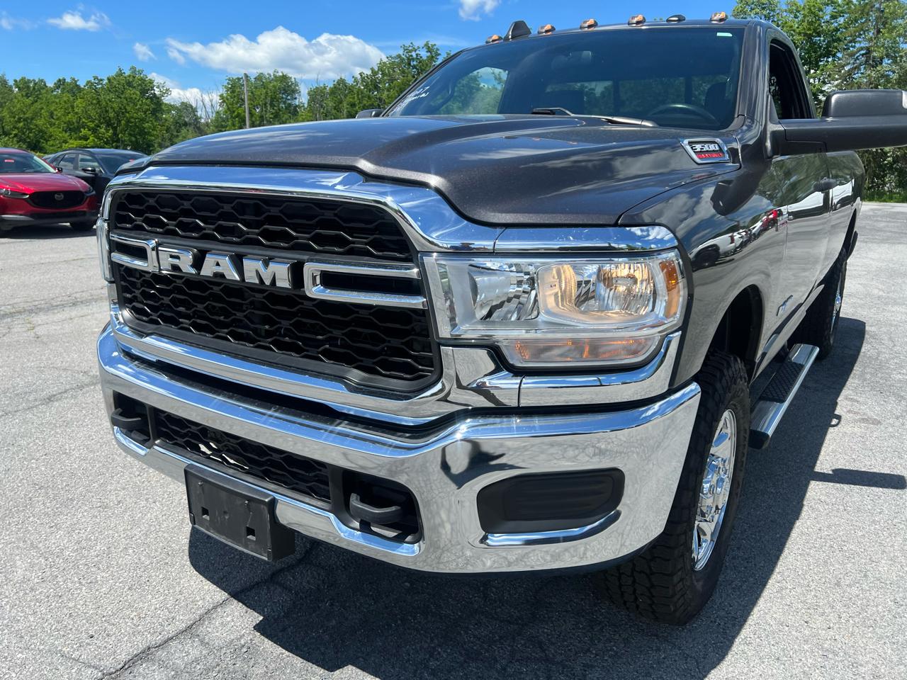 RAM 3500 Tradesman 4x4 Reg Cab 8' Box 2021