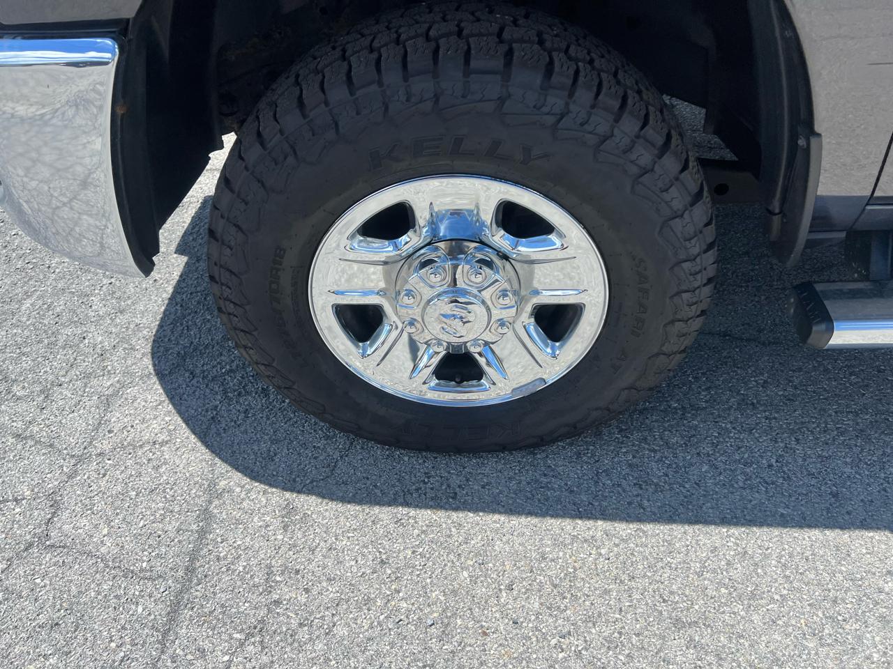 RAM 3500 Tradesman 4x4 Reg Cab 8' Box 2021