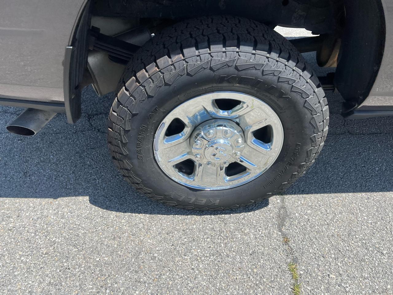 RAM 3500 Tradesman 4x4 Reg Cab 8' Box 2021