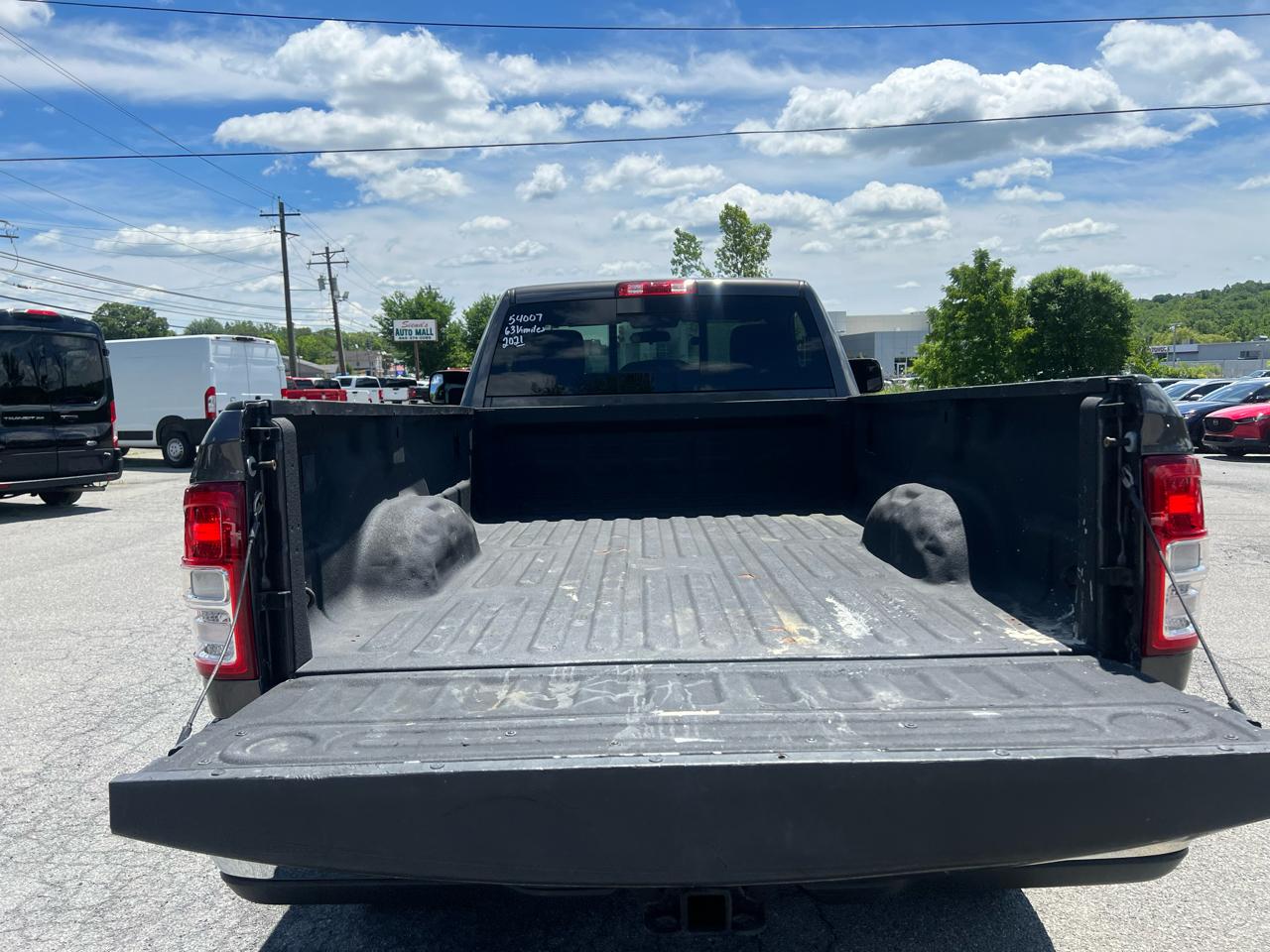 RAM 3500 Tradesman 4x4 Reg Cab 8' Box 2021