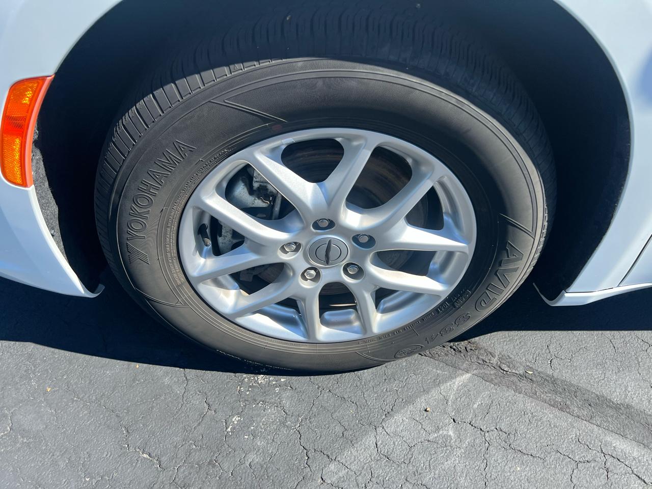 Chrysler Pacifica Touring L FWD 2023