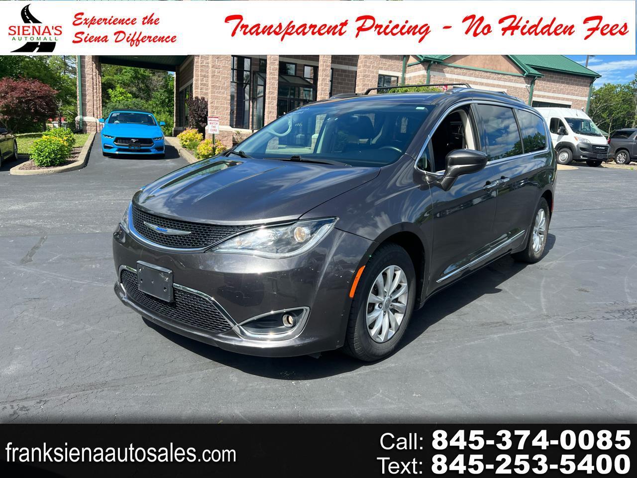 Chrysler Pacifica Touring L FWD 2018