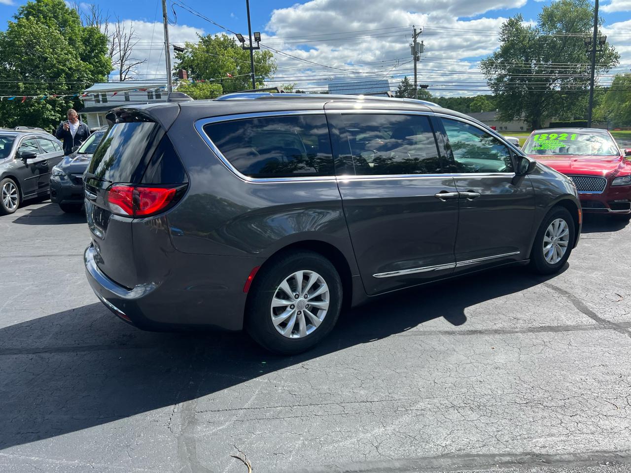 Chrysler Pacifica Touring L FWD 2018
