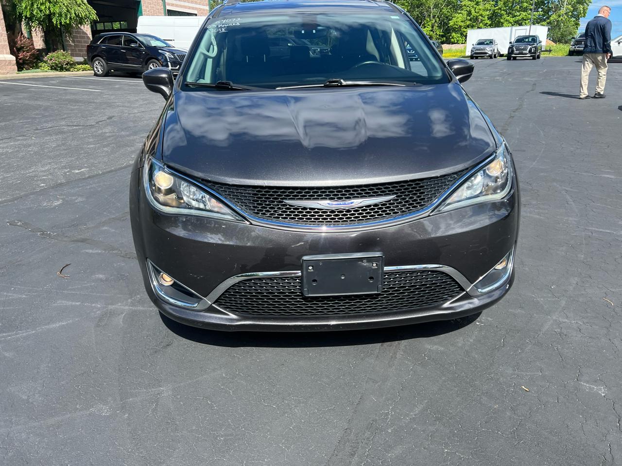 Chrysler Pacifica Touring L FWD 2018
