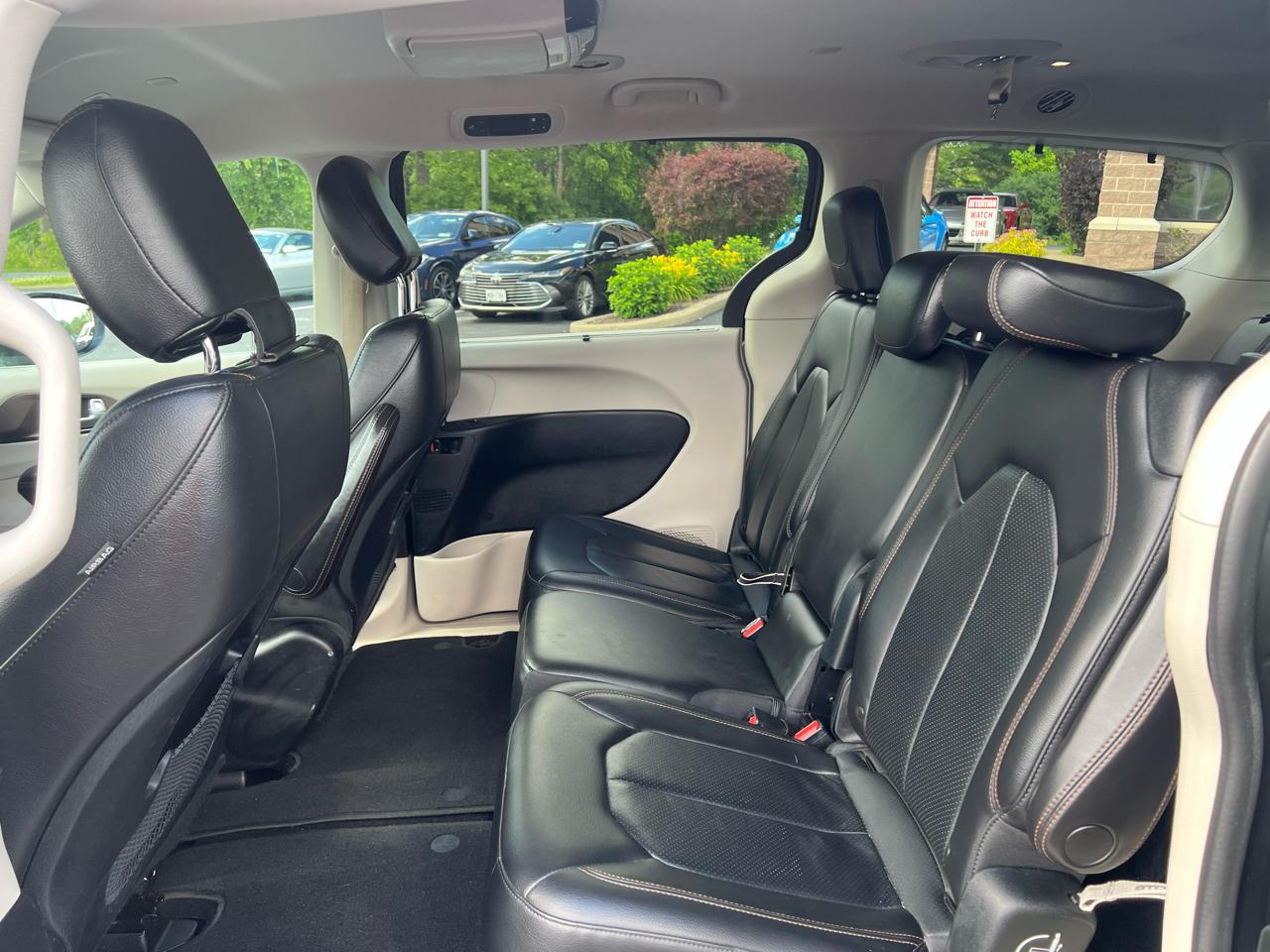 Chrysler Pacifica Touring L FWD 2018