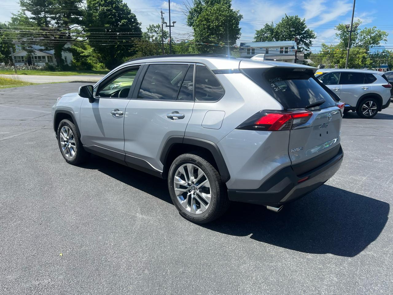 Toyota RAV4 Limited AWD (Natl) 2019