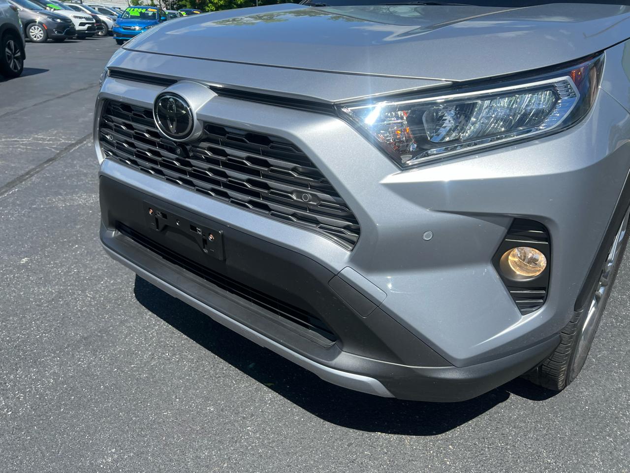 Toyota RAV4 Limited AWD (Natl) 2019