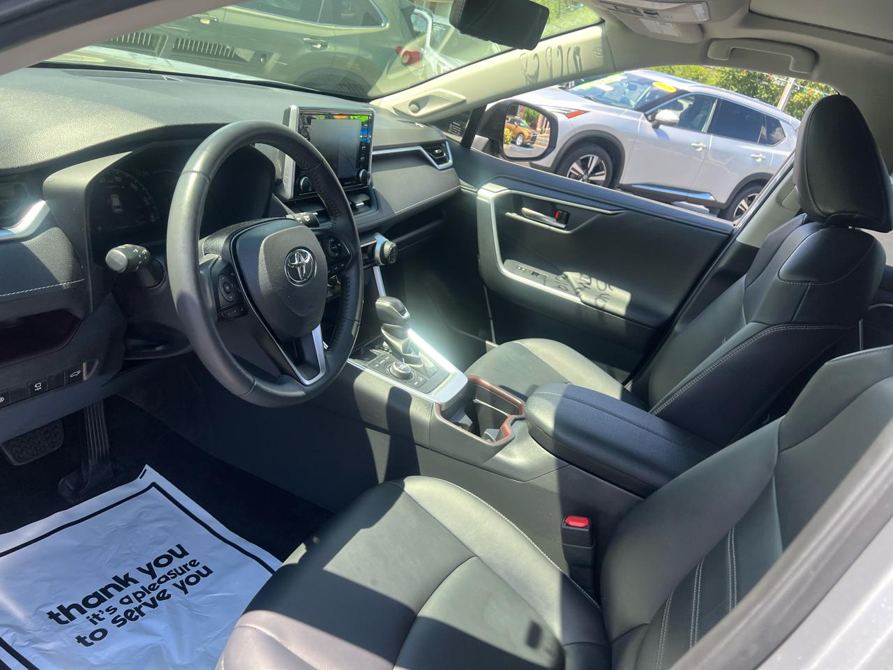 Toyota RAV4 Limited AWD (Natl) 2019