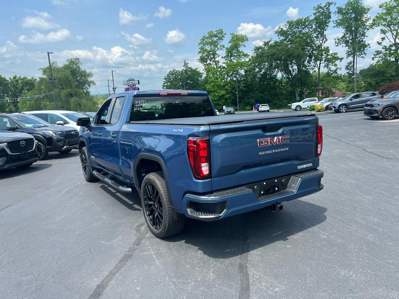 GMC Sierra 1500 4WD Double Cab 147" Elevation w/3SB 2026