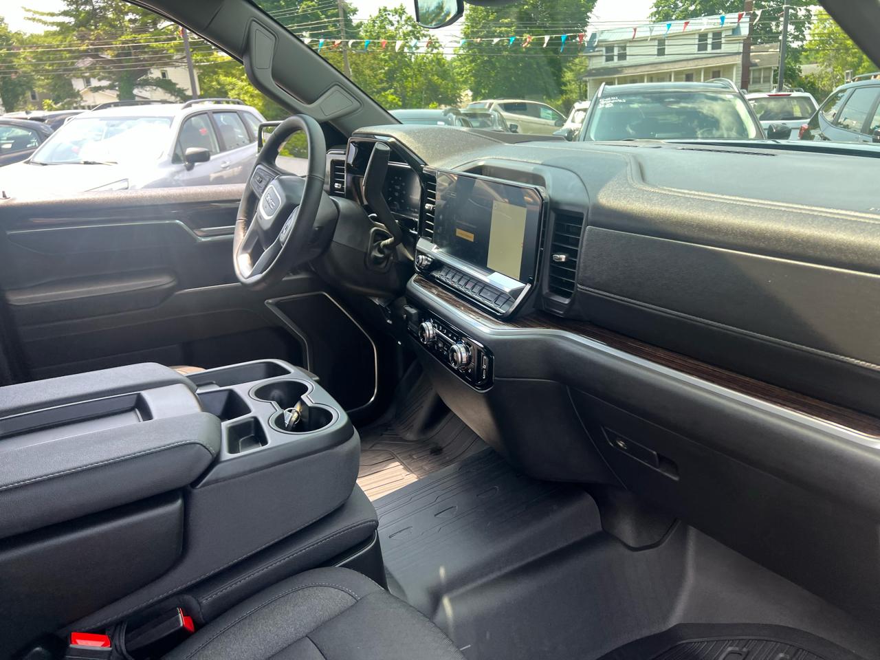 GMC Sierra 1500 4WD Double Cab 147" Elevation w/3SB 2026