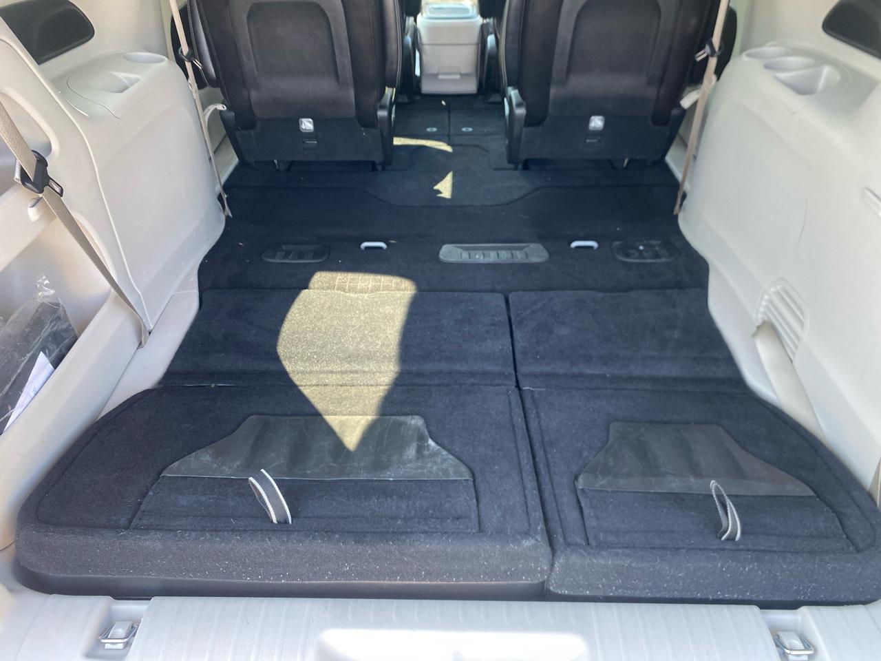 Chrysler Pacifica Touring L FWD 2024