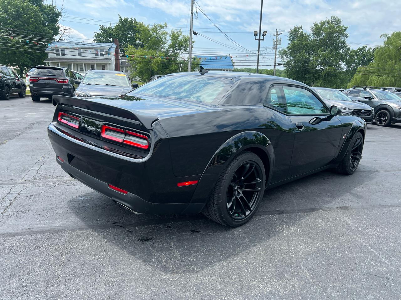 Dodge Challenger R/T Scat Pack Widebody RWD 2022