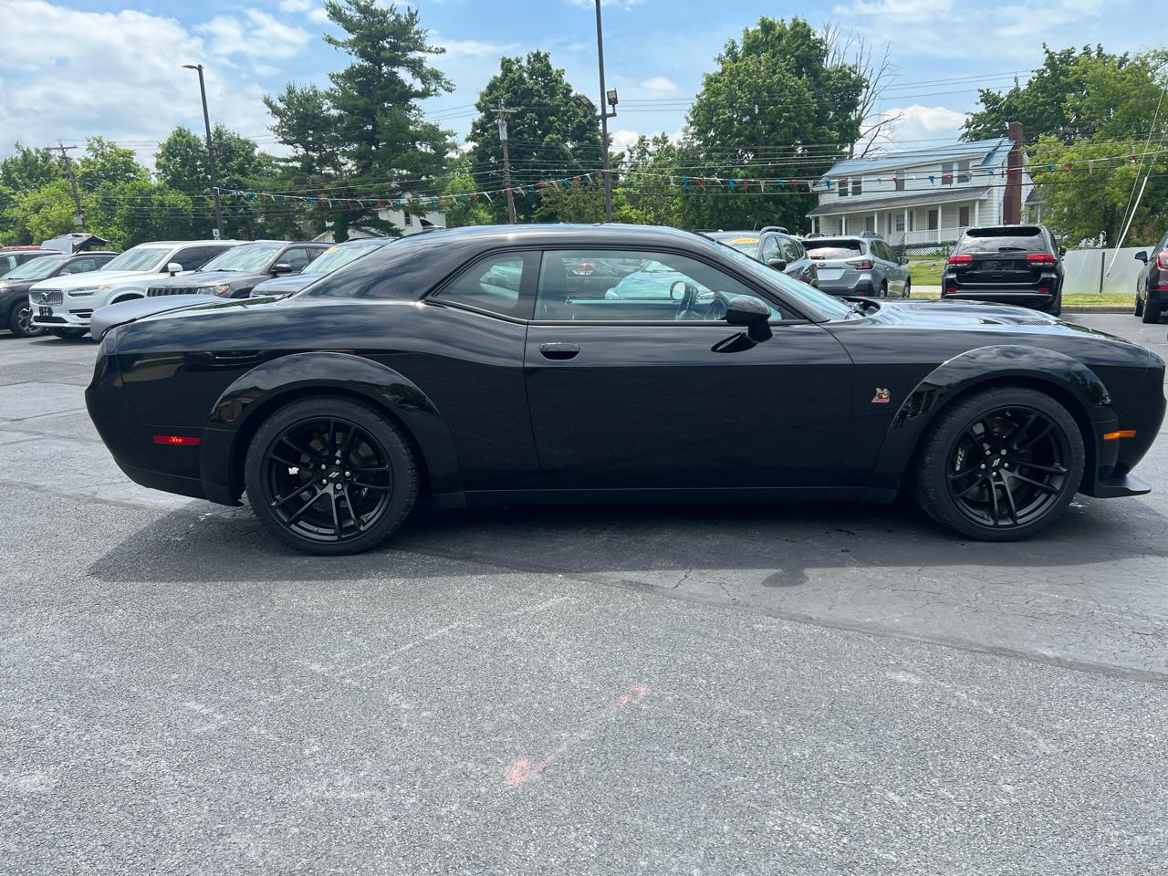 Dodge Challenger R/T Scat Pack Widebody RWD 2022