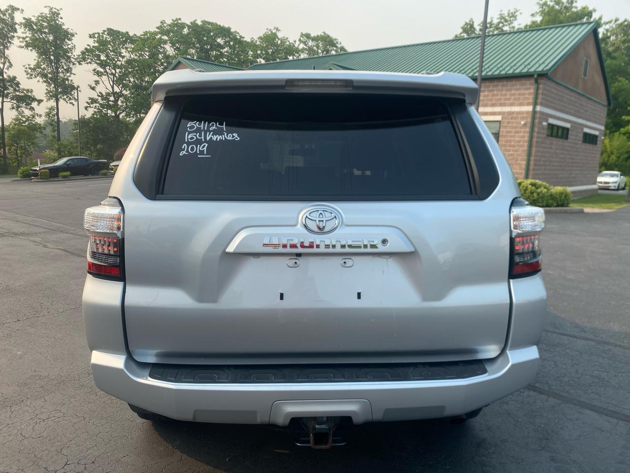 Toyota 4Runner SR5 4WD (Natl) 2019