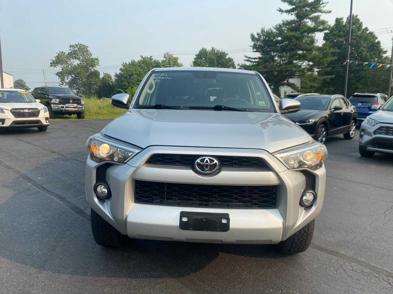 Toyota 4Runner SR5 4WD (Natl) 2019