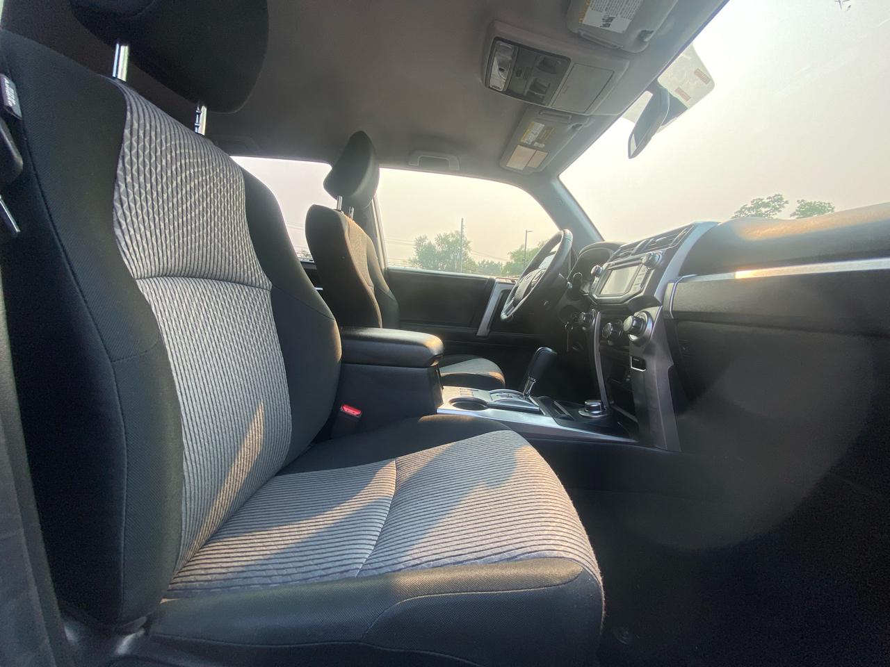 Toyota 4Runner SR5 4WD (Natl) 2019