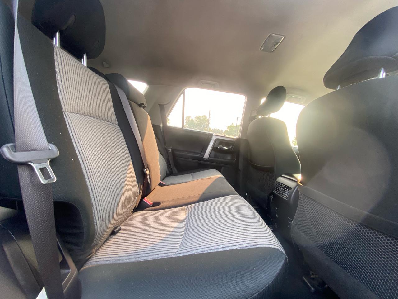 Toyota 4Runner SR5 4WD (Natl) 2019