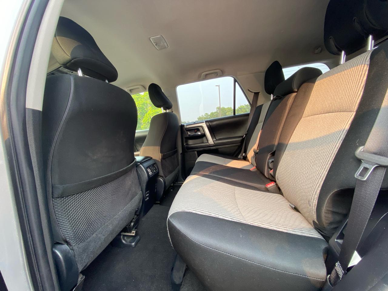 Toyota 4Runner SR5 4WD (Natl) 2019