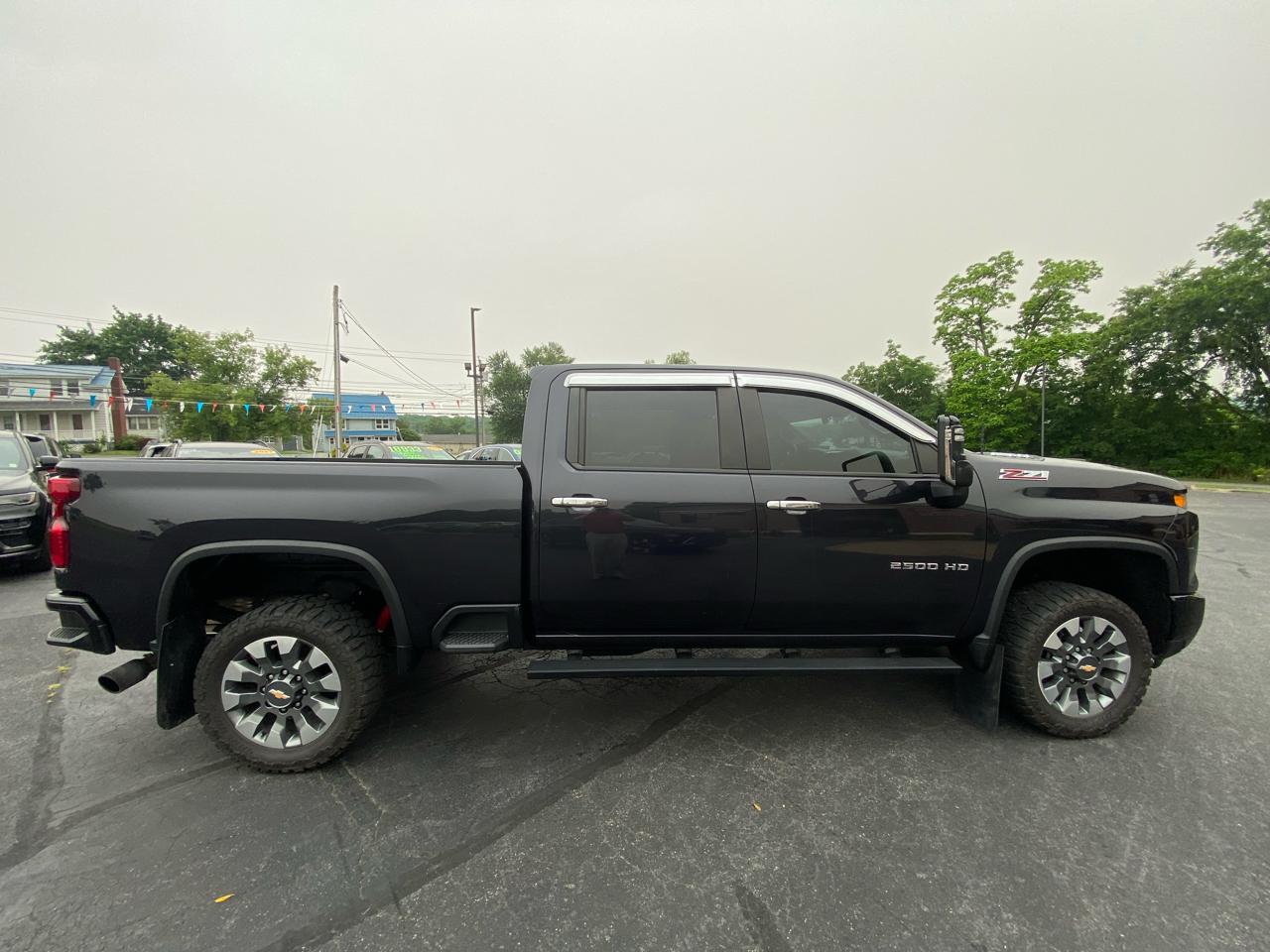 Chevrolet Silverado 2500HD 4WD Crew Cab 159" Custom 2024