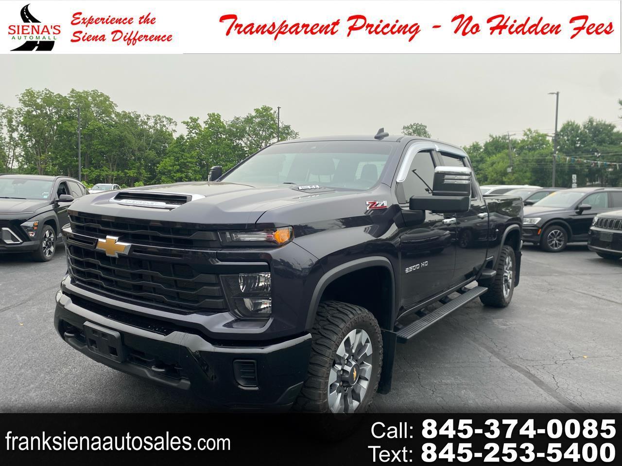 Chevrolet Silverado 2500HD 4WD Crew Cab 159" Custom 2024