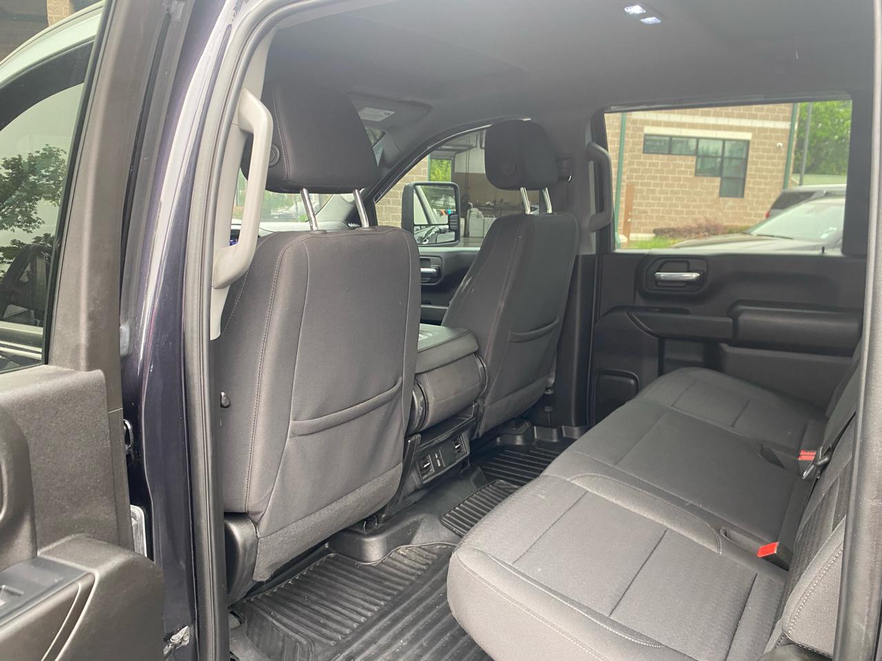 Chevrolet Silverado 2500HD 4WD Crew Cab 159" Custom 2024
