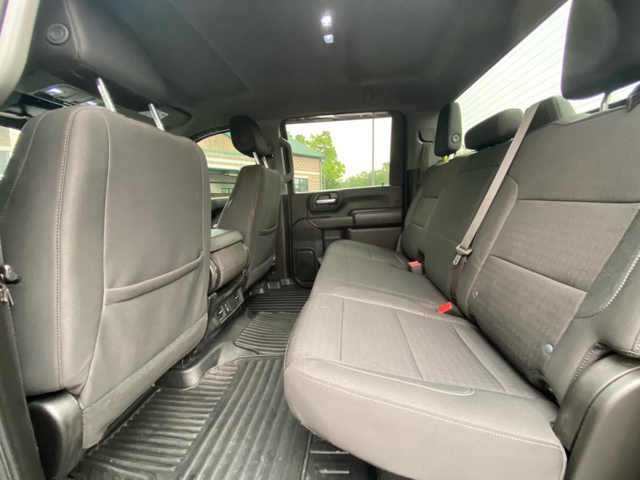 Chevrolet Silverado 2500HD 4WD Crew Cab 159" Custom 2024
