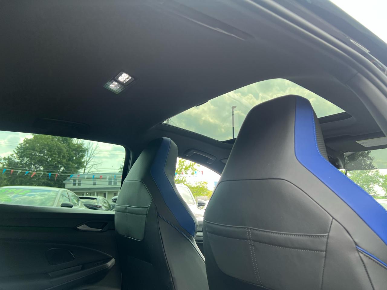 Volkswagen Golf R 2.0T Manual 2023