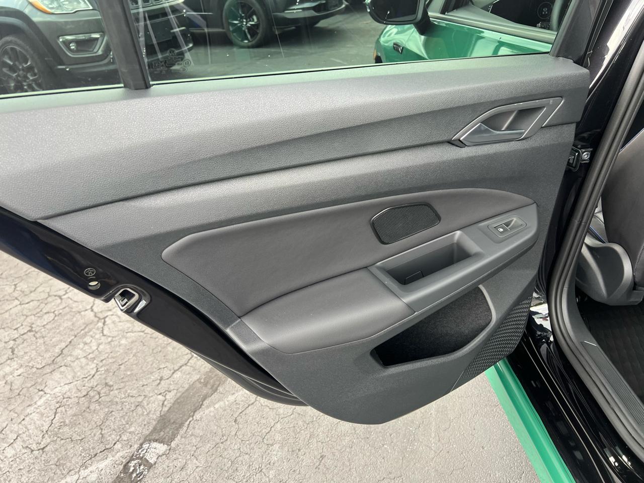 Volkswagen Golf R 2.0T Manual 2023