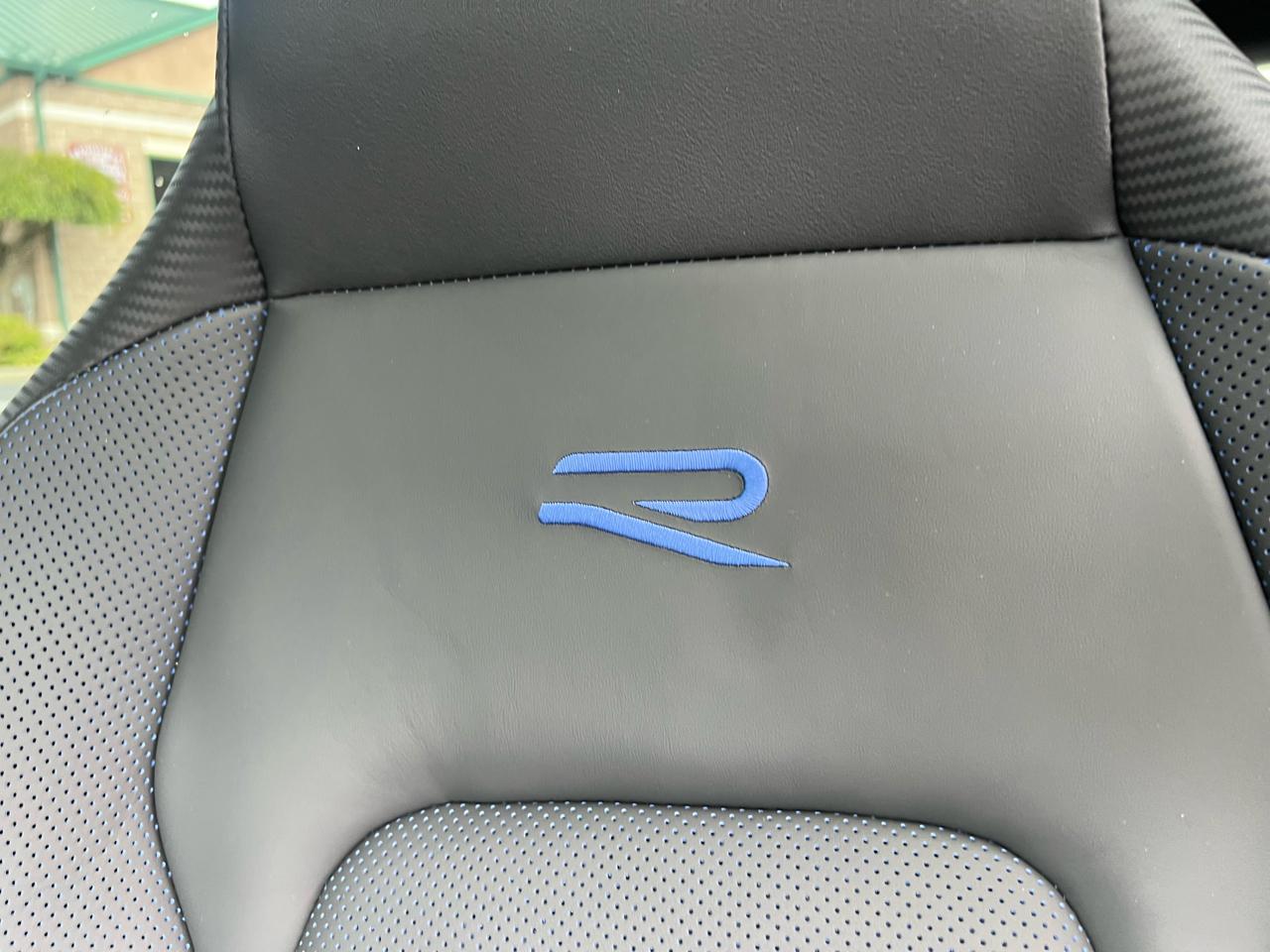 Volkswagen Golf R 2.0T Manual 2023
