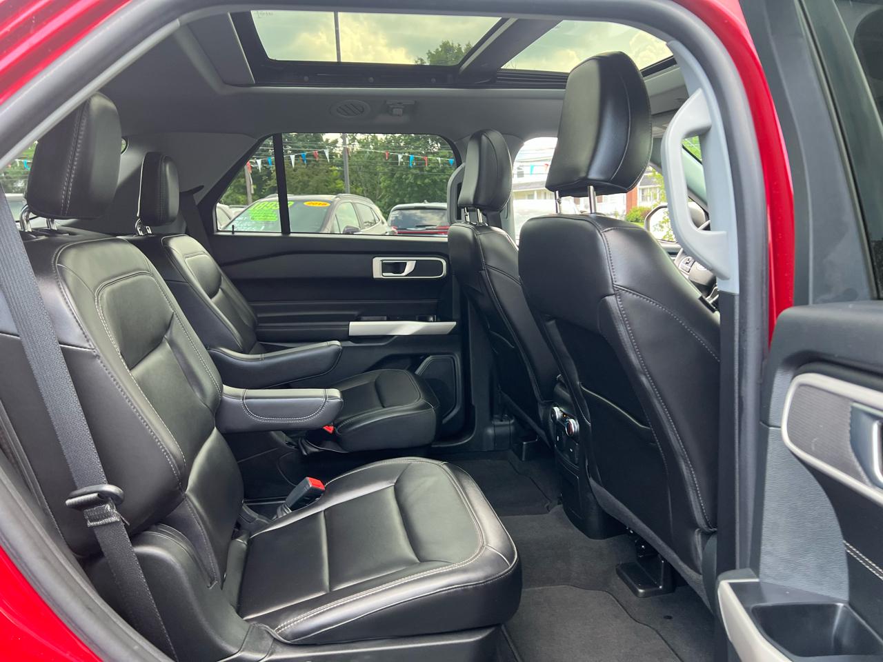Ford Explorer XLT 4WD 2022