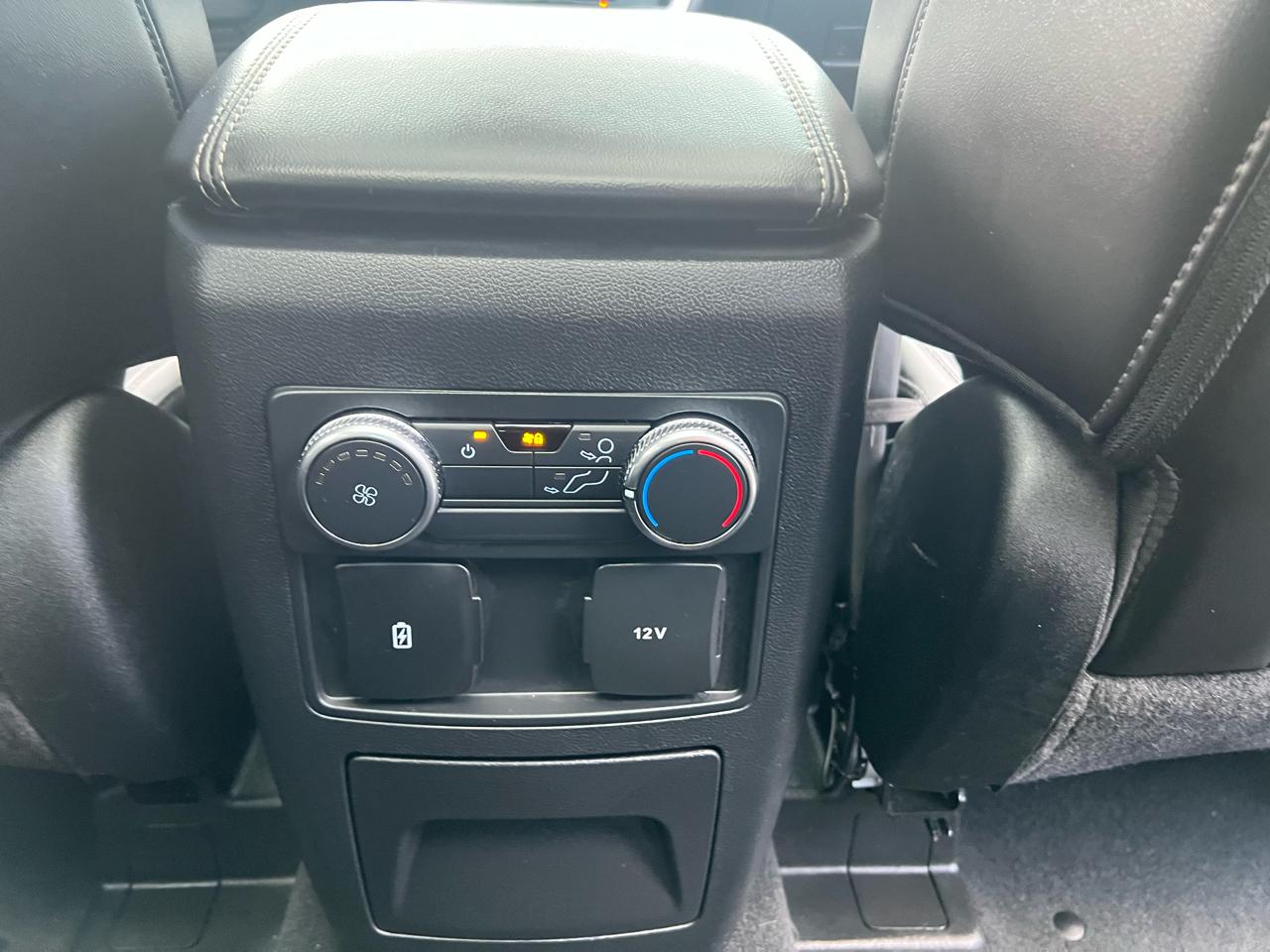 Ford Explorer XLT 4WD 2022