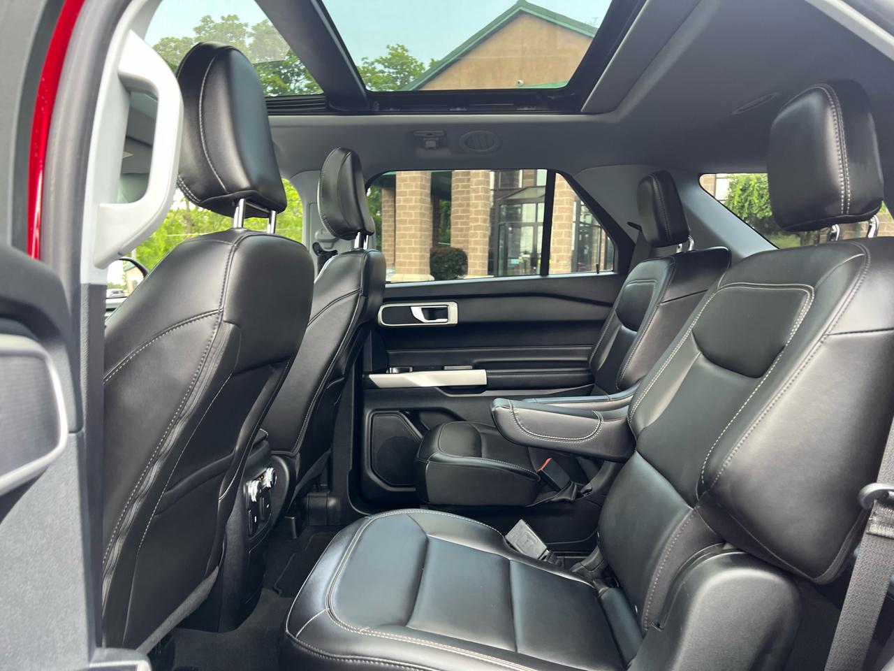 Ford Explorer XLT 4WD 2022
