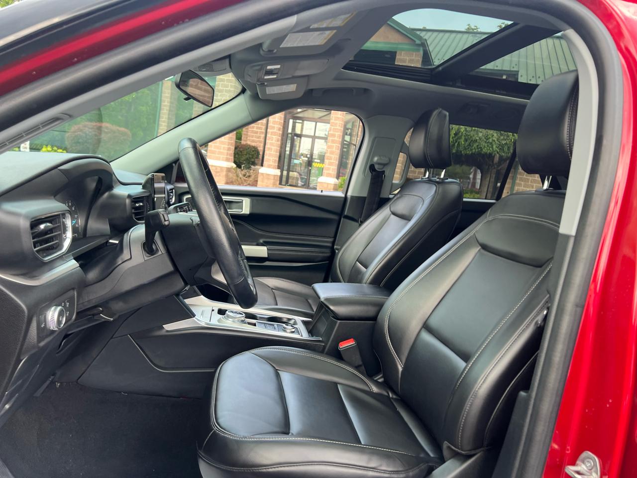 Ford Explorer XLT 4WD 2022