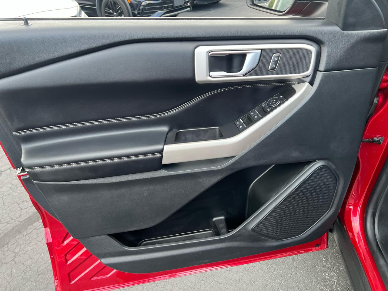 Ford Explorer XLT 4WD 2022