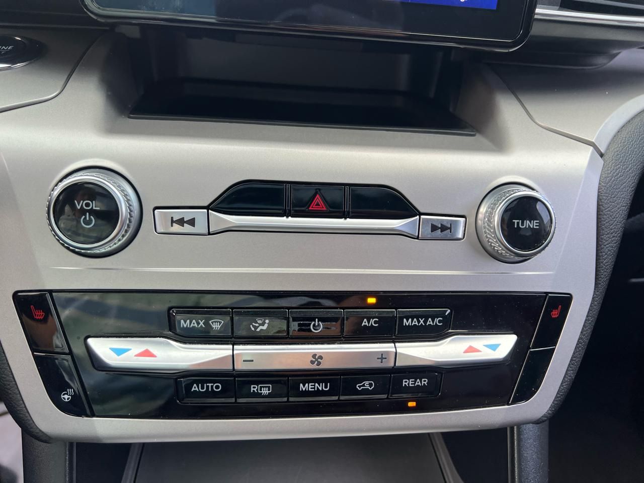 Ford Explorer XLT 4WD 2022