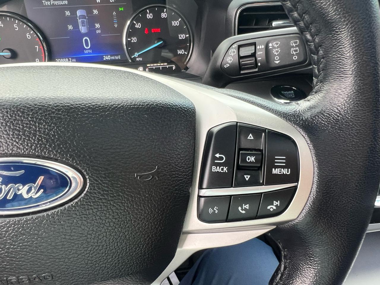 Ford Explorer XLT 4WD 2022