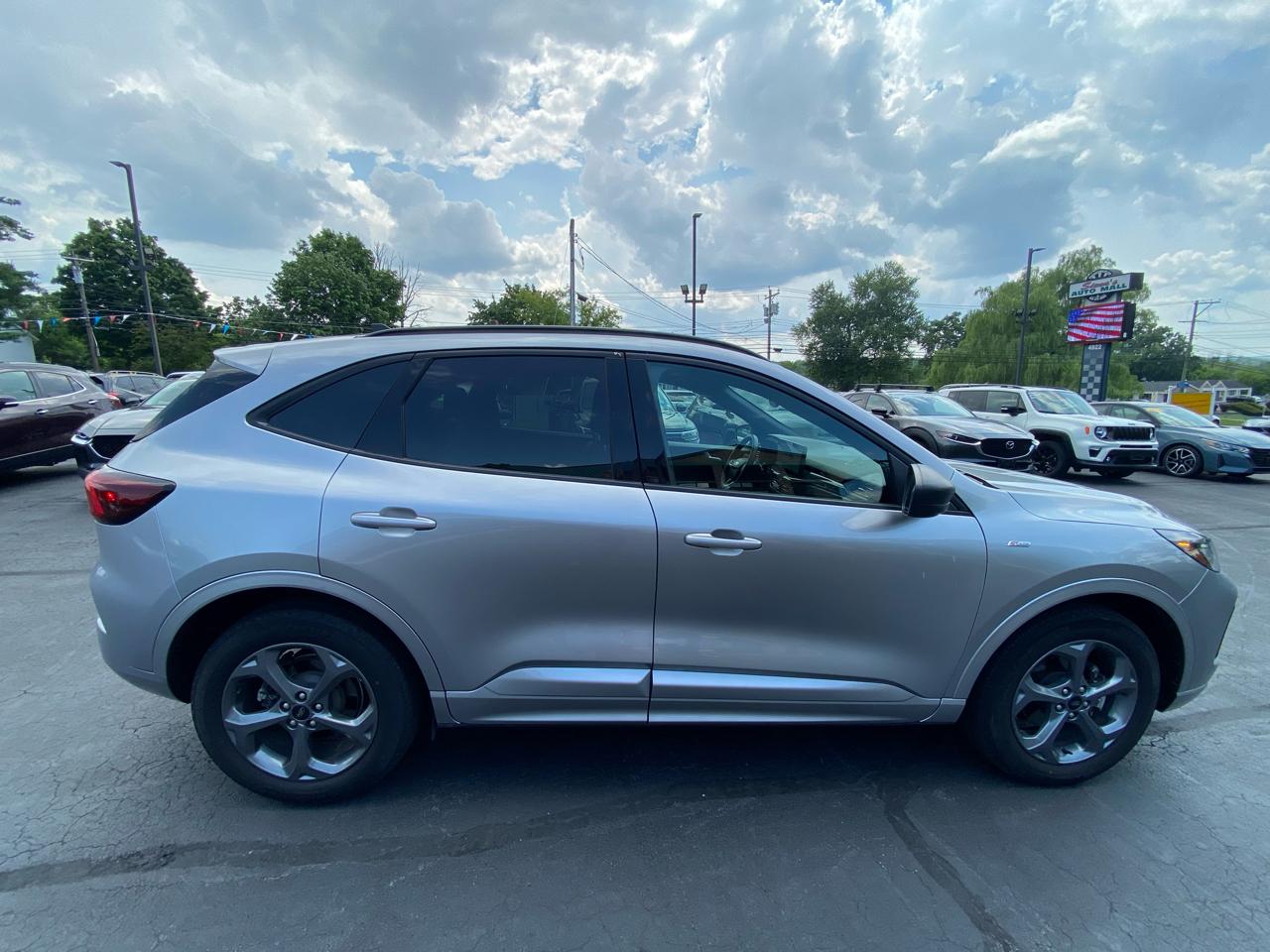 Ford Escape ST-Line AWD 2023