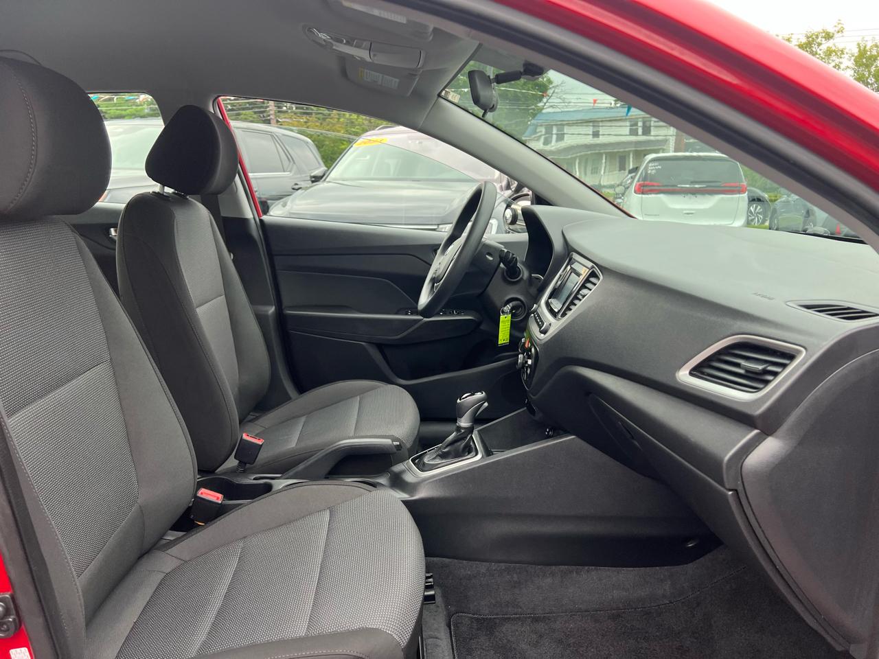 Hyundai Accent SE Sedan IVT 2022
