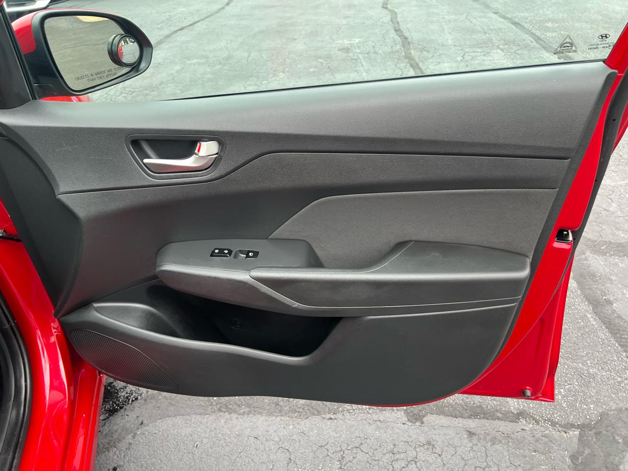 Hyundai Accent SE Sedan IVT 2022