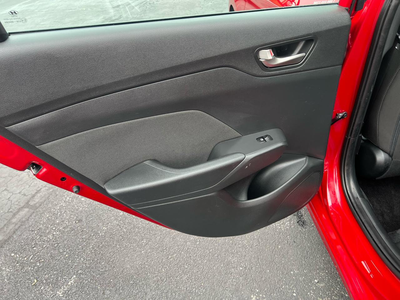 Hyundai Accent SE Sedan IVT 2022