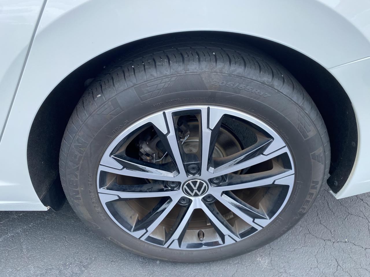 Volkswagen Jetta Sport Auto 2025