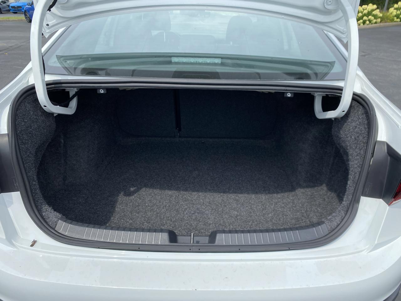 Volkswagen Jetta Sport Auto 2025
