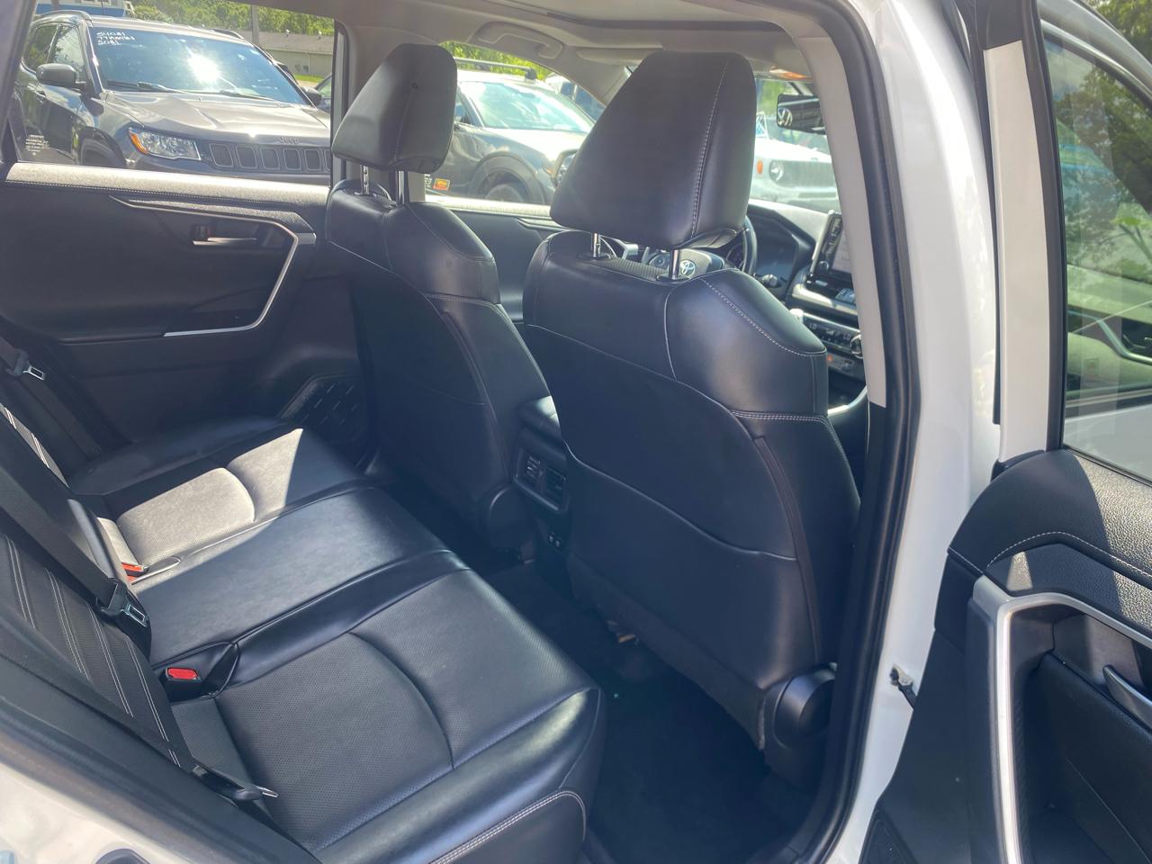 Toyota RAV4 Limited AWD (Natl) 2019
