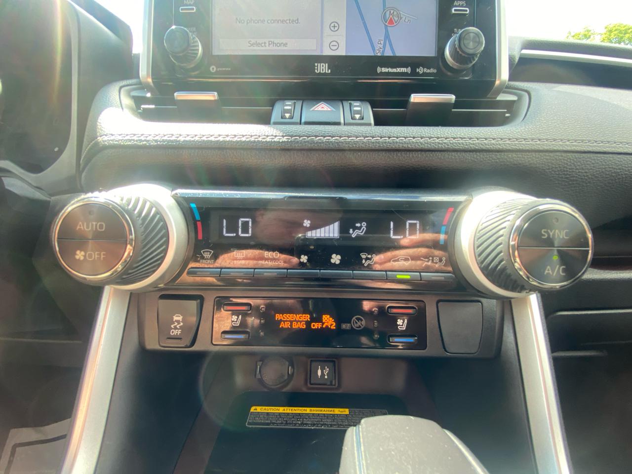 Toyota RAV4 Limited AWD (Natl) 2019