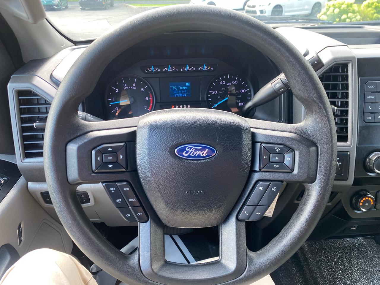 Ford Super Duty F-350 SRW XL 4WD SuperCab 8' Box 2020
