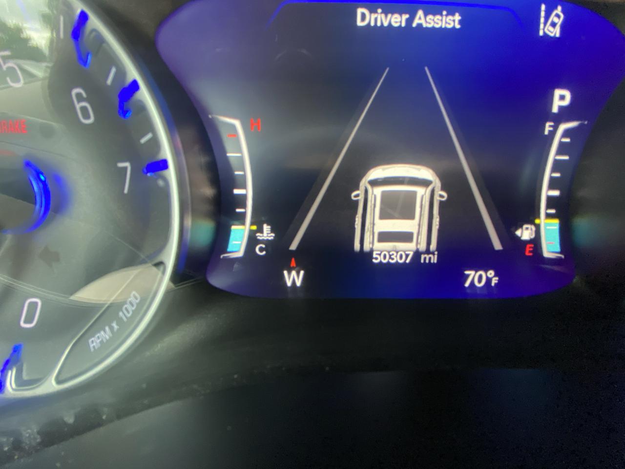Chrysler Pacifica Touring L FWD 2024