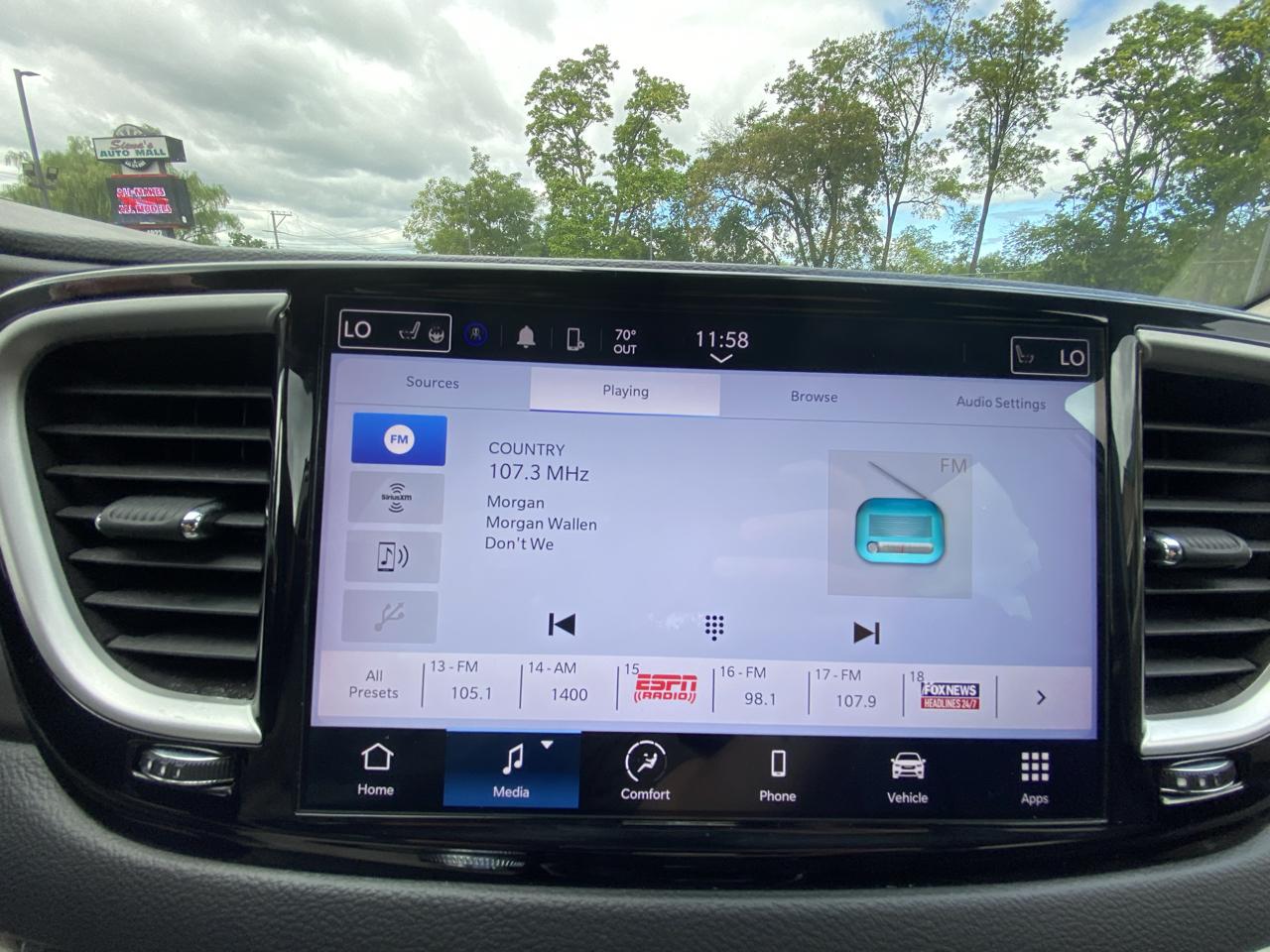 Chrysler Pacifica Touring L FWD 2024