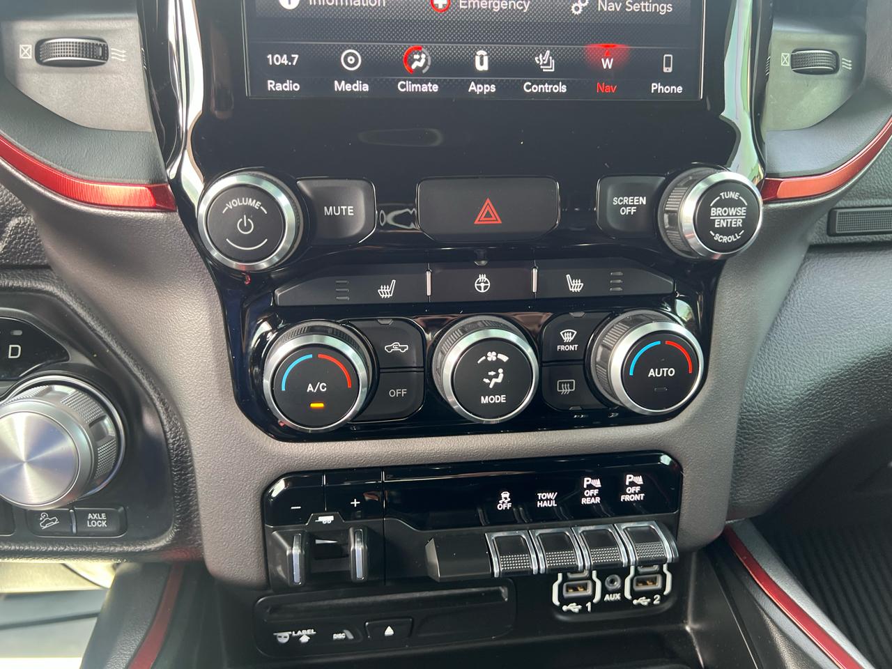 RAM 1500 Rebel 4x4 Crew Cab 5'7" Box 2019